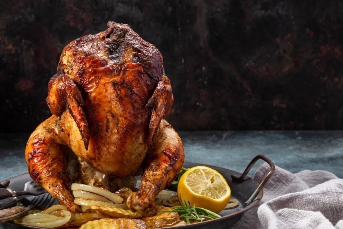    В духовке курица получается даже лучше, чем на гриле.