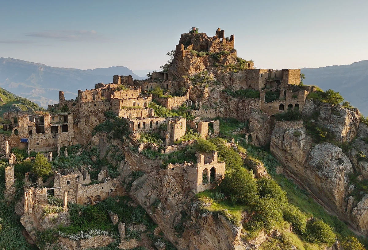 Село Гамсутль на вершине скалистой горы