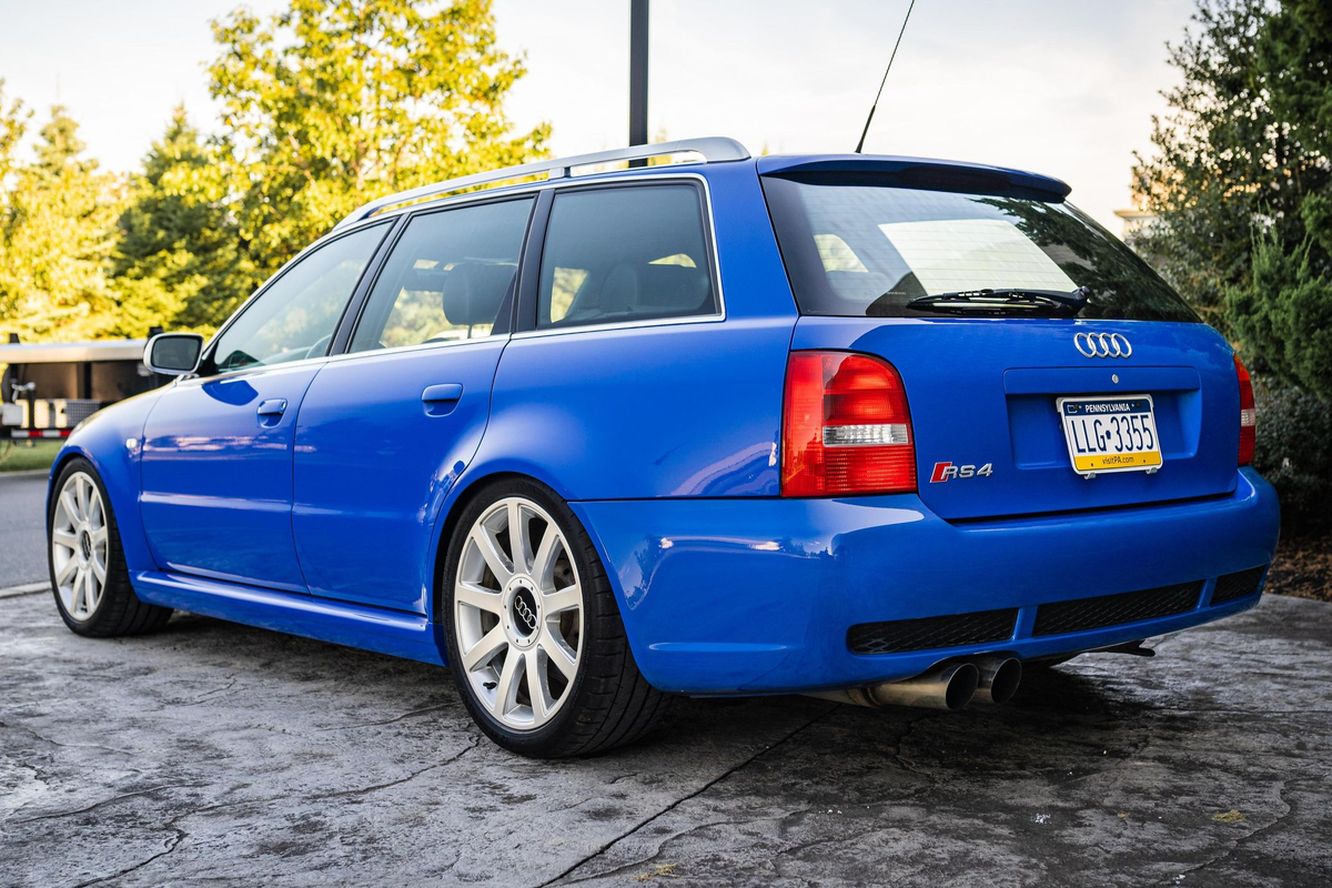 Универсал - это красиво! RS4 Avant не даст соврать! Фото из открытых источников