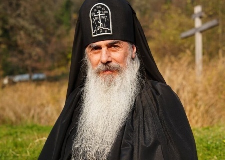    Схиигумен Гавриил: непьющие мужчины, которые занимаются борьбой, быстро вырежут москвичей, если им прикажет мулла