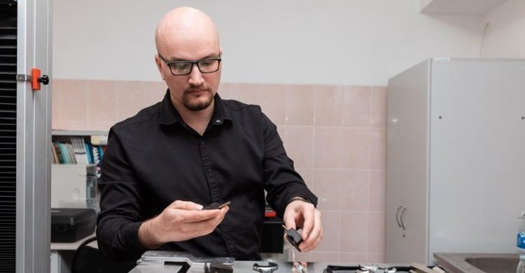     Уникальные высокопрочные и устойчивые к коррозии ванты для дождевальных машин разработали в СГТУ
