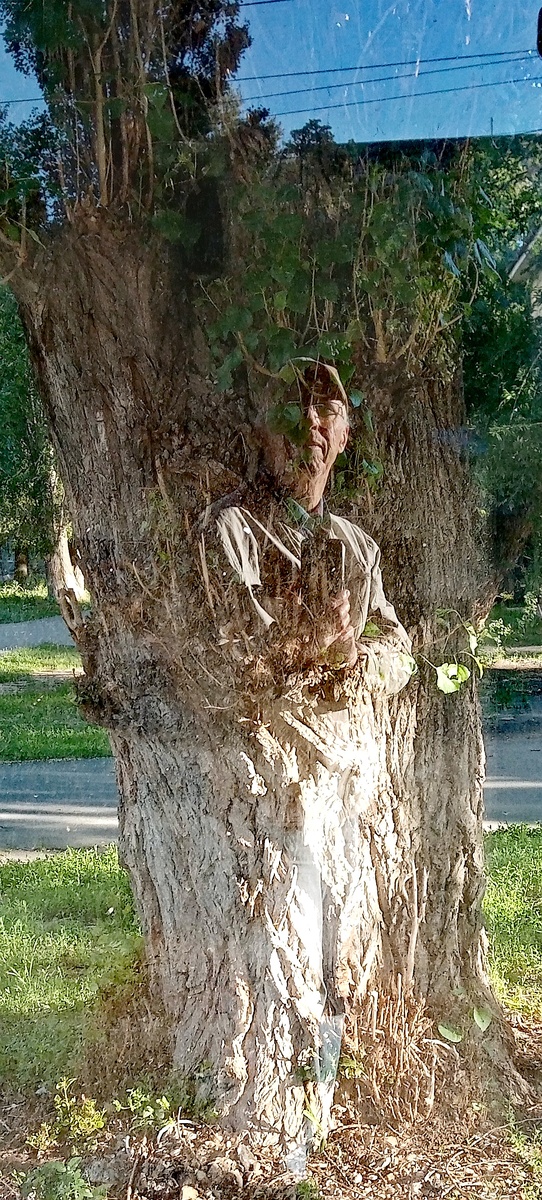 Автор фото, статьи и рассказчик.