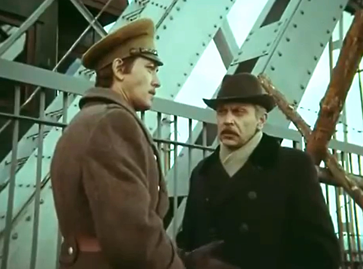 Кадр из телефильма "Государственная граница. Фильм 1", 1980 г., режиссер Борис Степанов, сценаристы Алексей Нагорный, Гелий Рябов, Олег Смирнов, композиторы Владимир Давыденко, Эдуард Хагагортян, Игорь Зубков (скриншот)