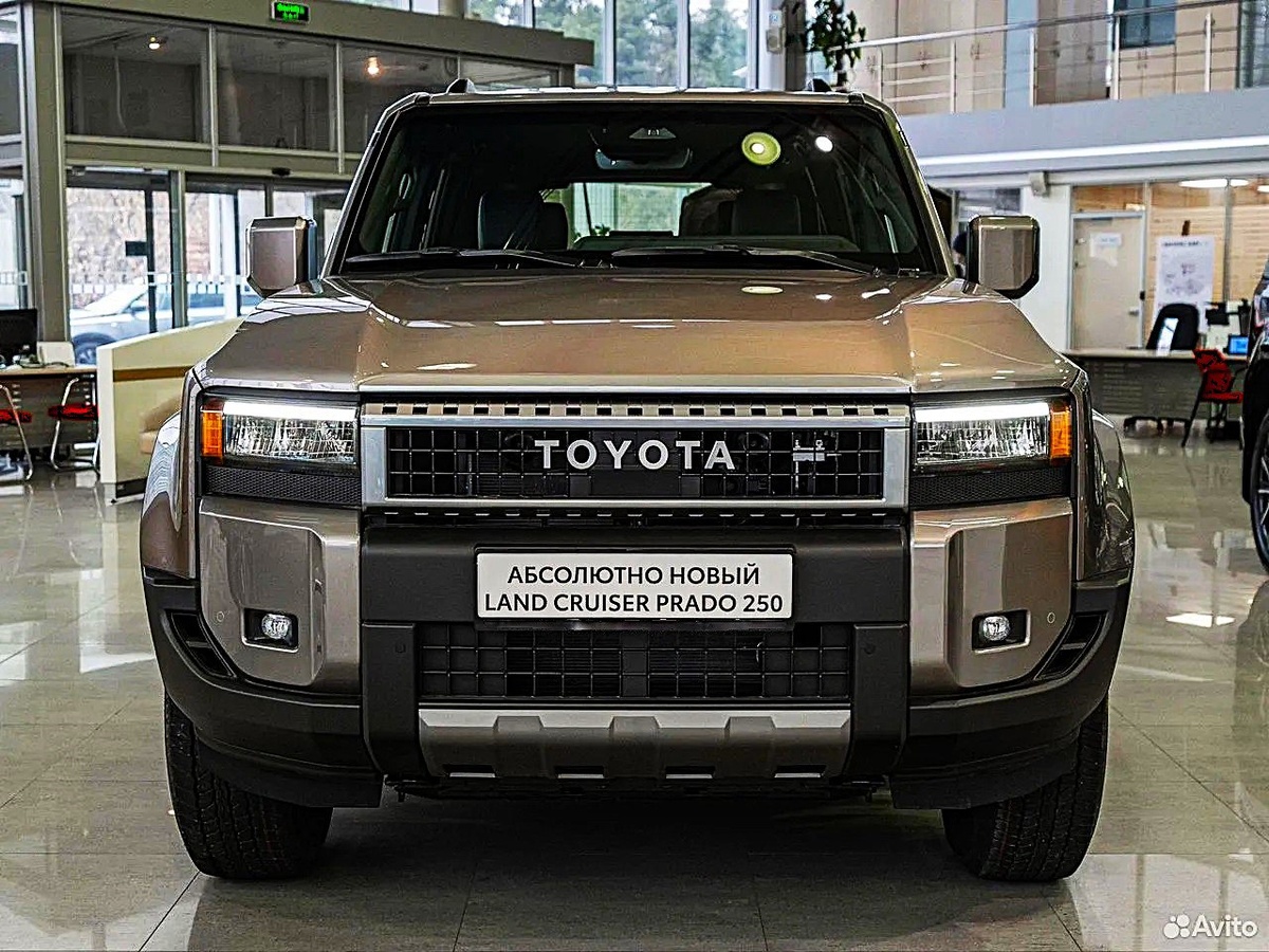 Новый Toyota Land Cruiser Prado официально в России?