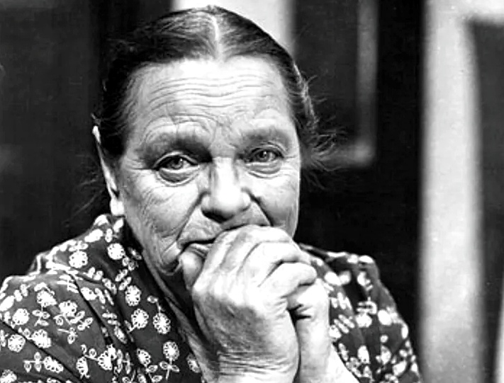 Легенде советского кино Елене Максимовой есть что вспомнить... Фото из открытых источников.