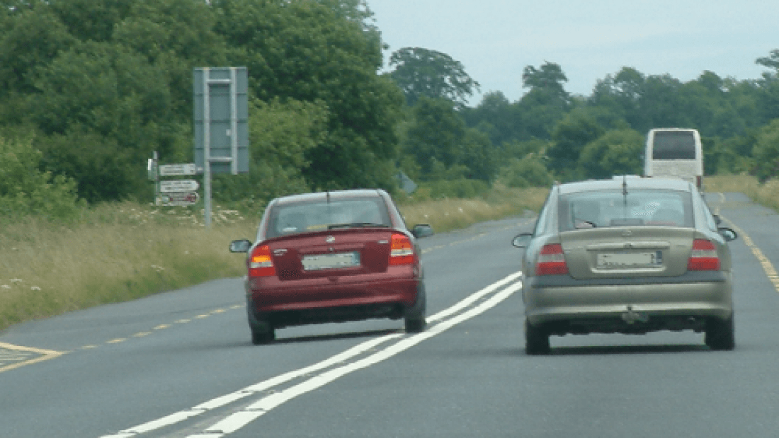Обычный обгон может надолго превратить водителя в пешехода