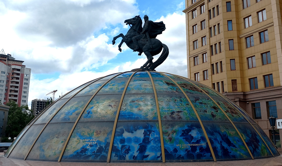 Князь Александр Невский. Донецк. Фото 2024 год