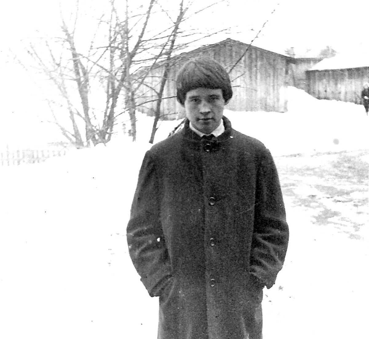 Битломан Сергей Попов (гр. ФОБОС, АЛИБИ, ЖАР-ПТИЦА), зима 1966-1967 гг.  Фото из ВК-сообщества "Бит. Книга воспоминаний"