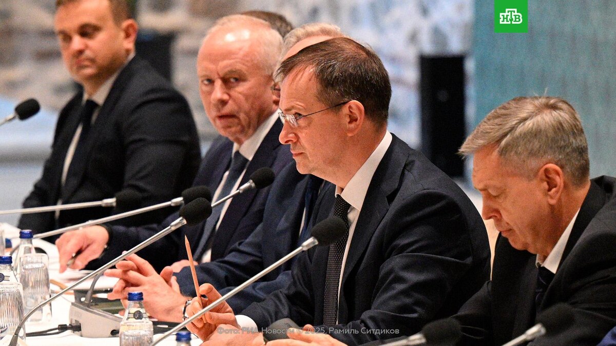    Песков: делегация РФ отправляется в Стамбул и 2 июня будет готова к переговорам