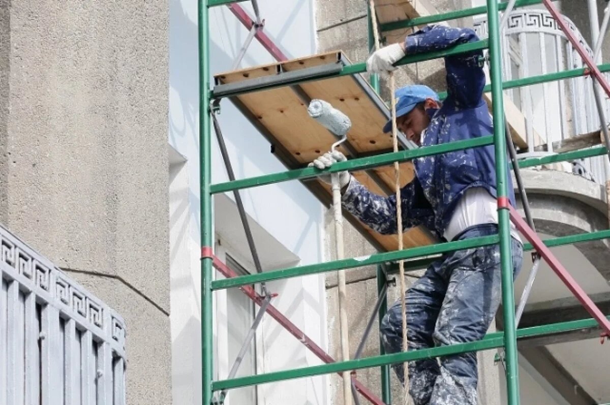    Работы в Новомичуринске приостановлены из-за нарушений техники безопасности