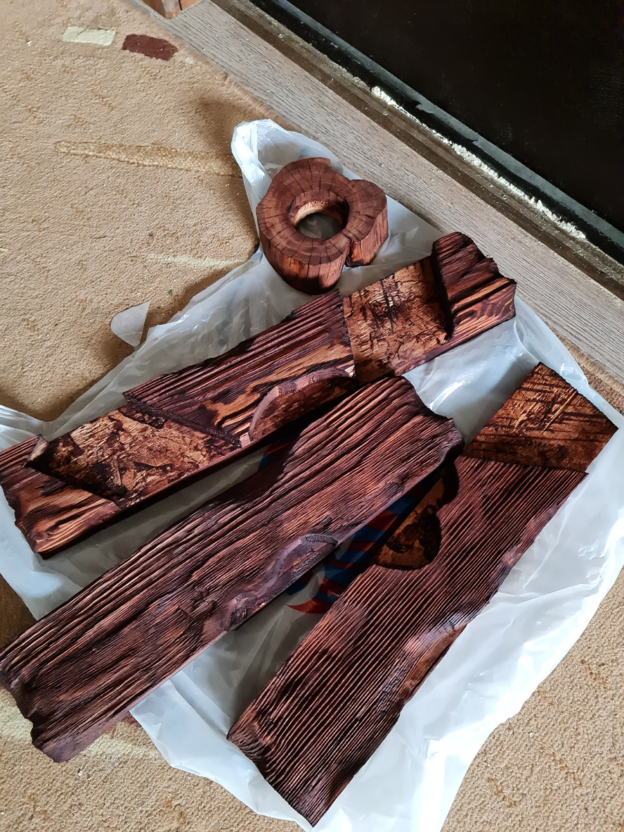 История в древесине: конструктор из старой вишни