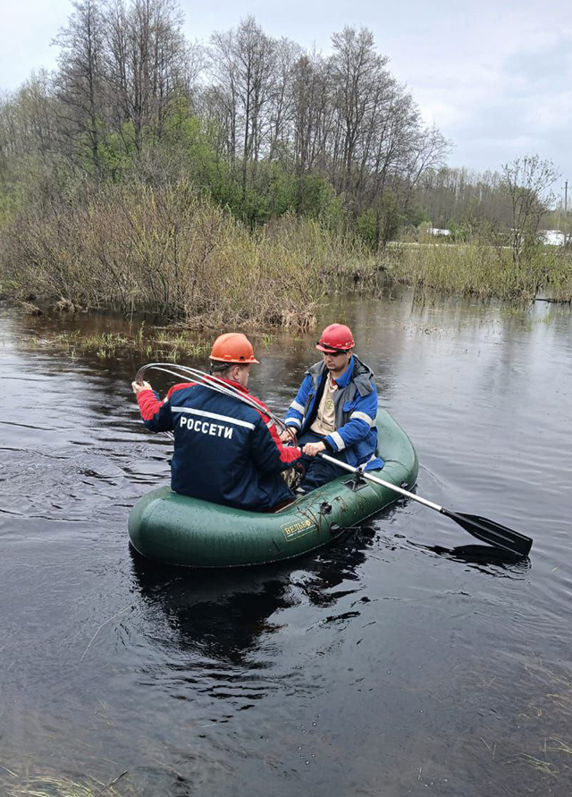 Пять тверских энергетиков награждены за самоотверженность в борьбе со стихией
