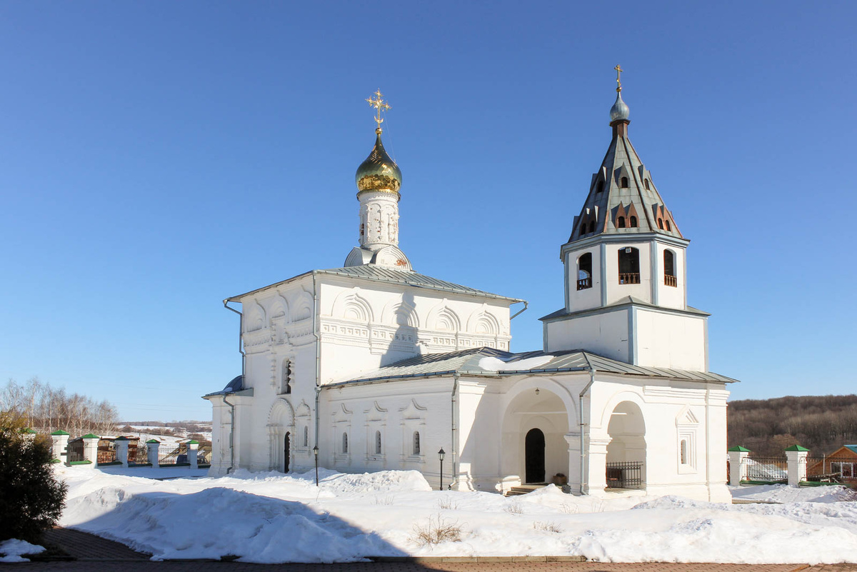 Успенский Космин монастырь в Небылом. Фото автора.
