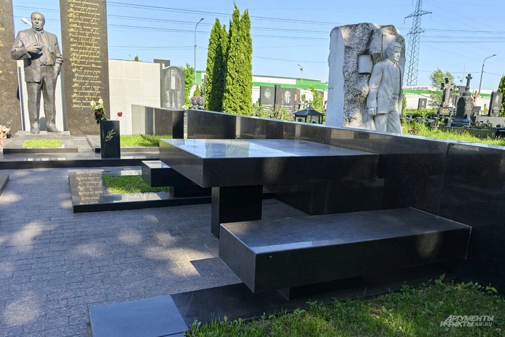    Могила Аслана Усояна (Дед Хасан). Фото: АиФ/ Анна Соколова