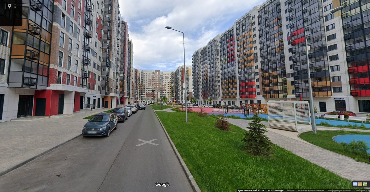 Здание представлено как пример застройки, но это не означает, что оно полностью попадает под данное определение МВУ.