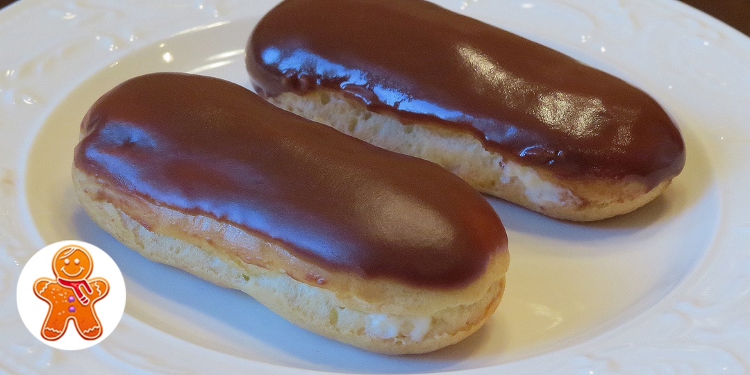 Эклеры с кремом на сгущенке и шоколадной глазурью