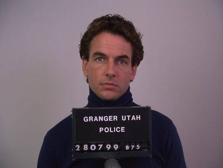 Марк Хэрмон после утверждения на роль собирался встретиться с Банди, чтобы лучше погрузиться в роль, но режиссёр отговорил его. 