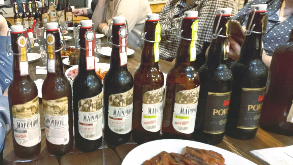 На дегустации. Марочное пиво только в стеклянных бутылках и фирменные закуски