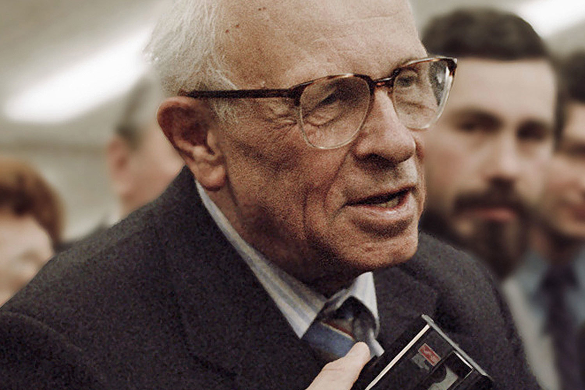 Фото на интервью Андрея Сахарова