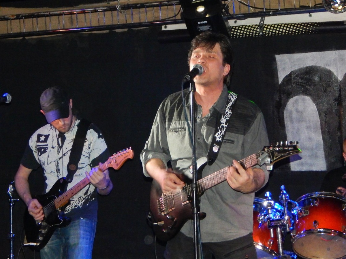 Фото из архива ВК-сообщества "Николай Вдовиченко и группа "ЗФ"