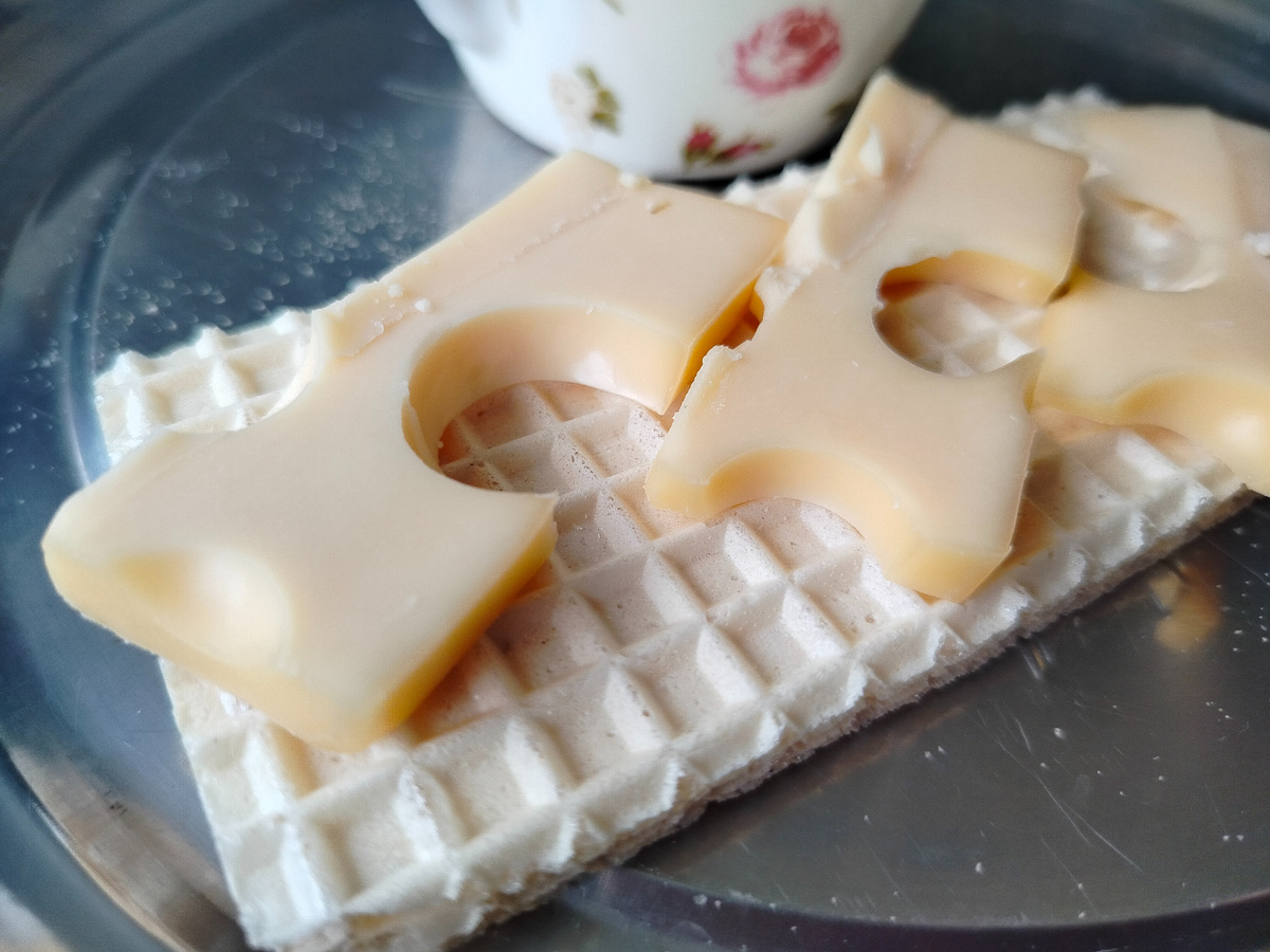 Утренний бутерброд и кофе