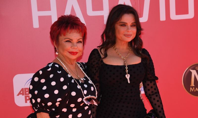    Людмила Порывай и Наташа Королёва. Фото: Komsomolskaya Pravda/ Global Look Press