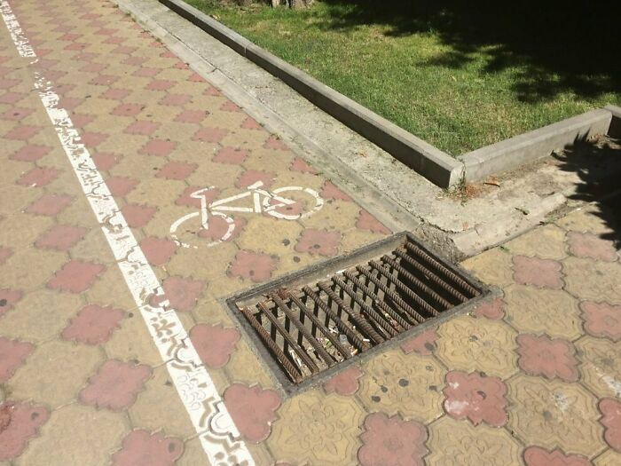 Источник: www.reddit.com/r/CrappyDesign