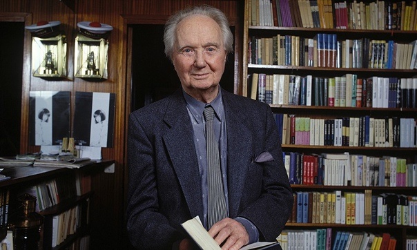 Робер Мерль (1908-2004). Источник: https://vk.com/wall-37553609_33472