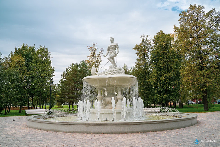    «Один из моих любимых — фонтан в саду Рыбака, который мы полностью реконструировали по старым фотографиям и архивам. Этим проектом мы очень гордимся». Фото предоставлено компанией AQUABRAND