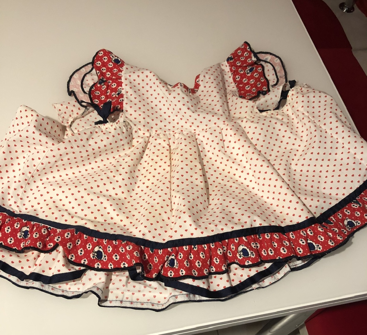 Из этого платья буду шить одежку для кошечки Лили.