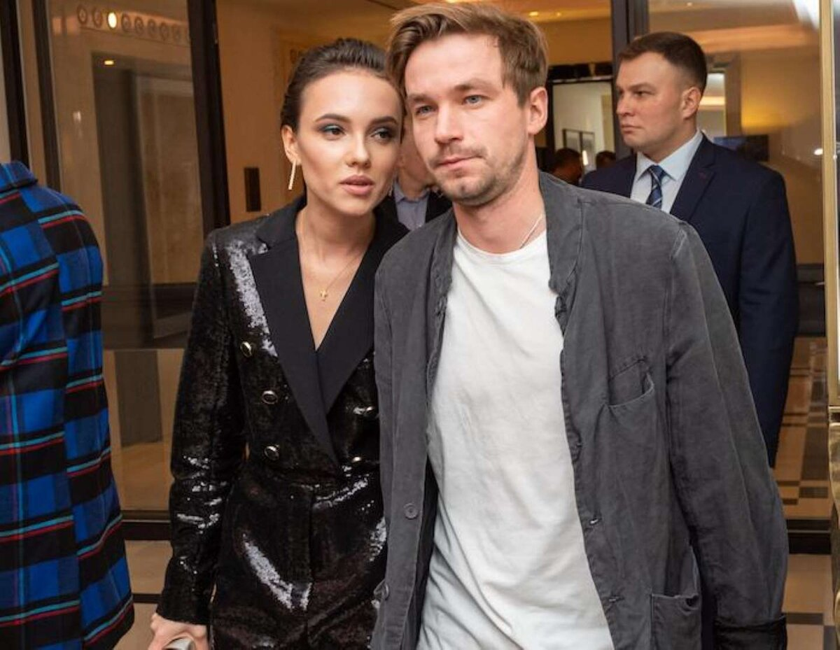 Стасю Милославскую и Александра Петрова уже за глаза считали супругами, но... случилось большое НО.