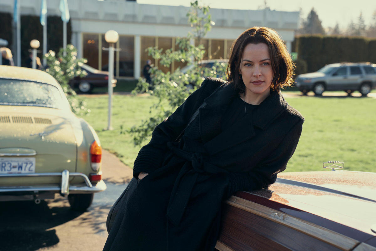 Кадр из мини-сериала "Под мостом" 