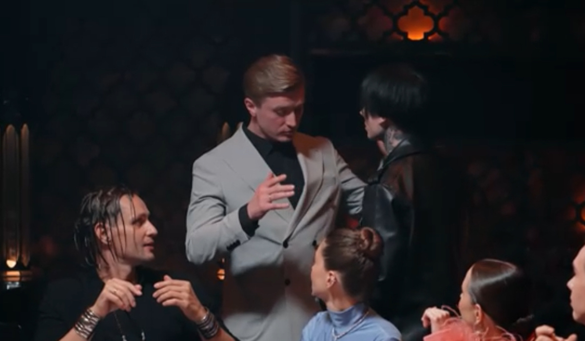 Конфликт Славы и чернокнижника