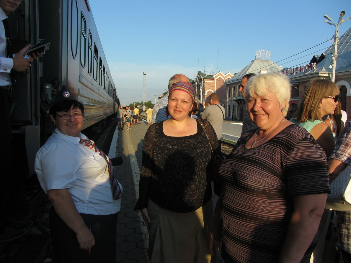 Вот они, труженицы вагона