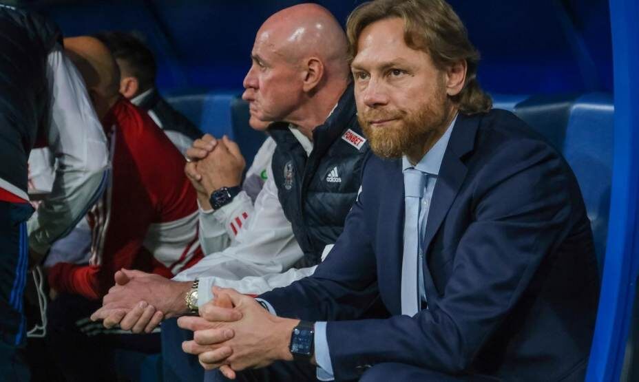    Валерий Карпин продолжает болеть за "Ростов". Фото: "Комсомольская правда"