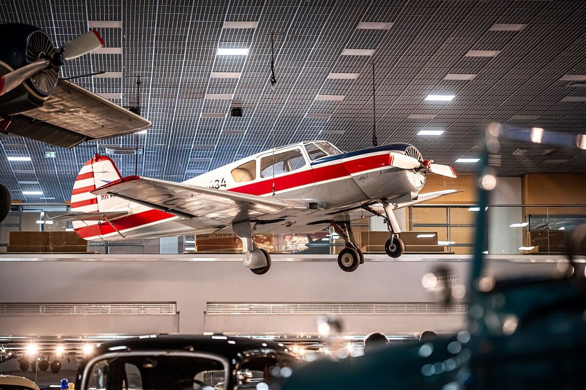    Кинопарк «Москино» представляет выставку ретротехники из советского кино