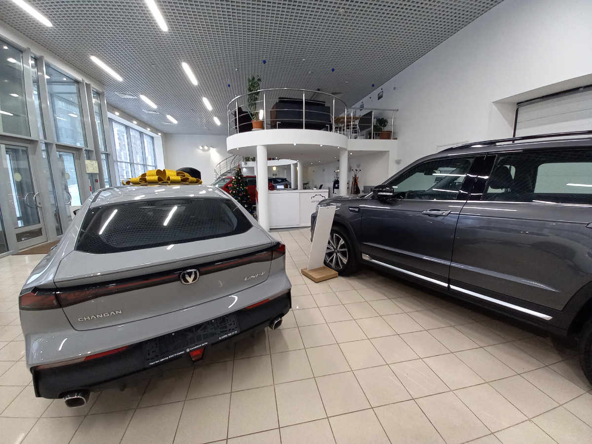 Китайские автобренды снижают цены на свои автомобили в России.