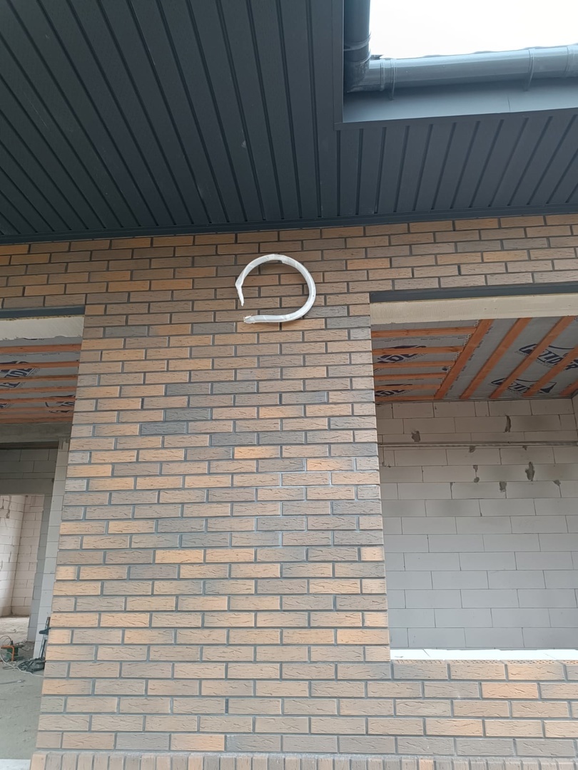 Установка кондиционера в два этапа в частный дом