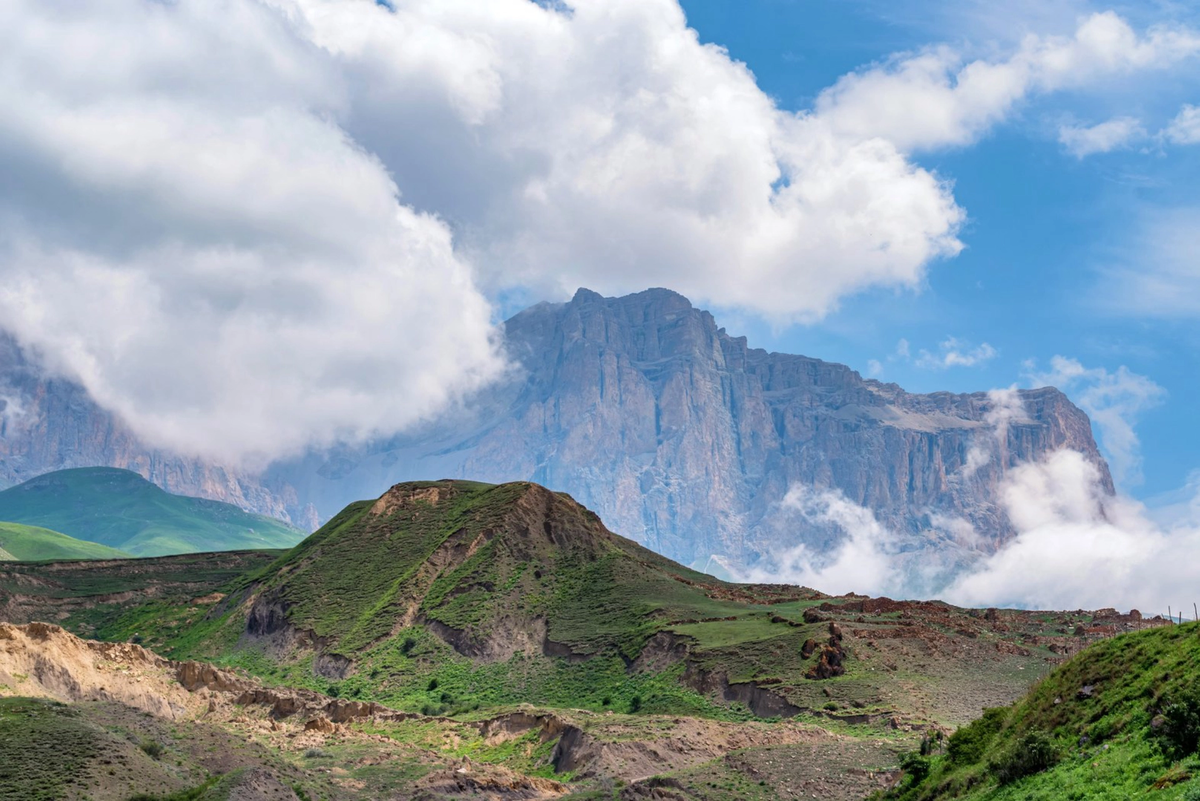 Дагестан славится культурой гостеприимства elements.envato.com