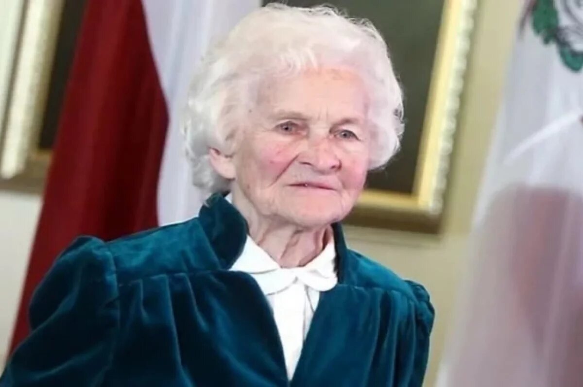    В возрасте 105 лет умерла одна из старейших актрис СССР Элвира Балдиня