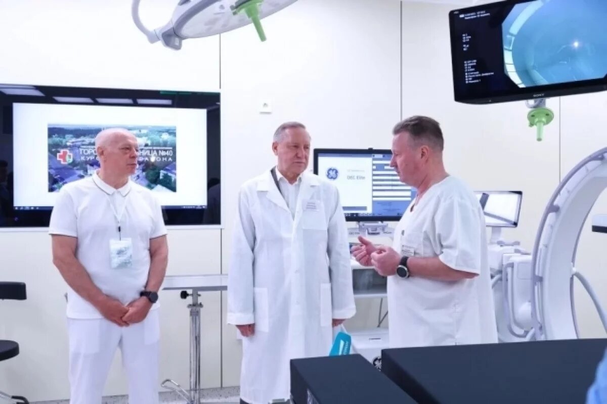    Беглов осмотрел новый современный корпус больницы № 40 в Курортном районе