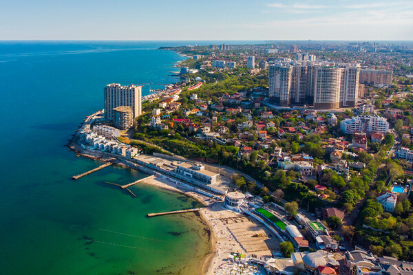 Вид на Одессу и пляж Аркадия / Andrey Zhernovoy/Shutterstock/FOTODOM  