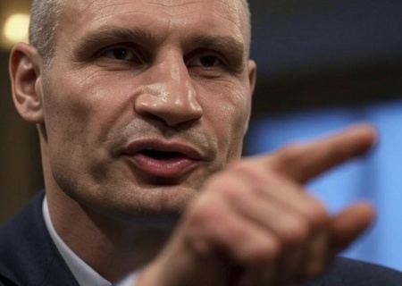    "Воняет". Кличко обвинил Зеленского в авторитаризме и репрессиях мэров украинских городов