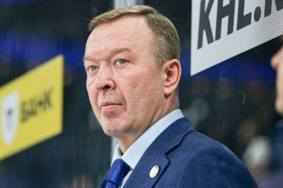    Тренер Андрей Сапожников покинул новосибирский ХК «Сибирь». Фото: Telegram-канал ХК «Сибирь»