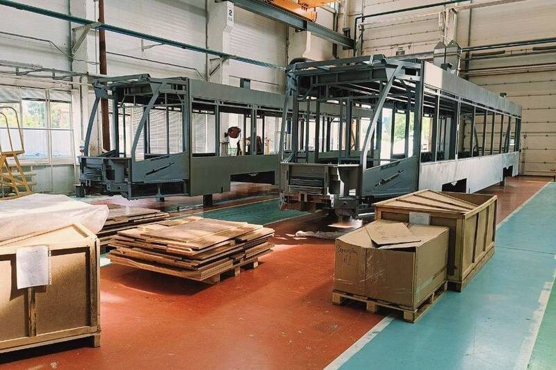    Трамваи собирают на Тверском механическом заводе.