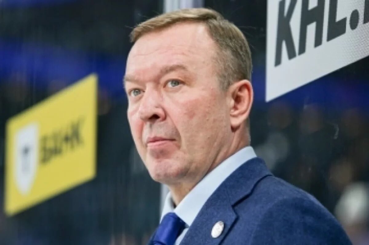    Новосибирский ХК «Сибирь» покинул тренер Андрей Сапожников