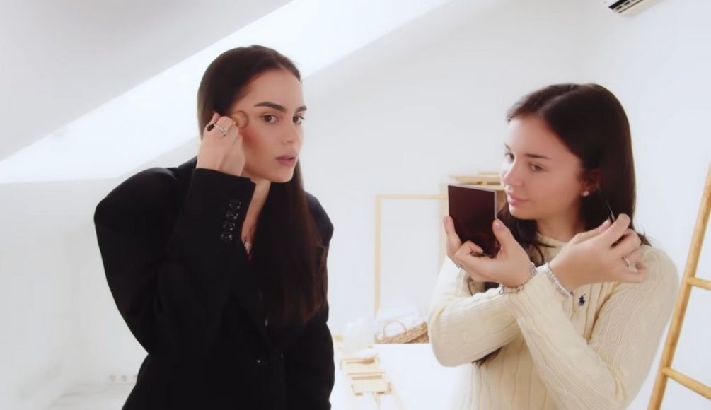    кадр с YouTube-канала NIKKI SEEY