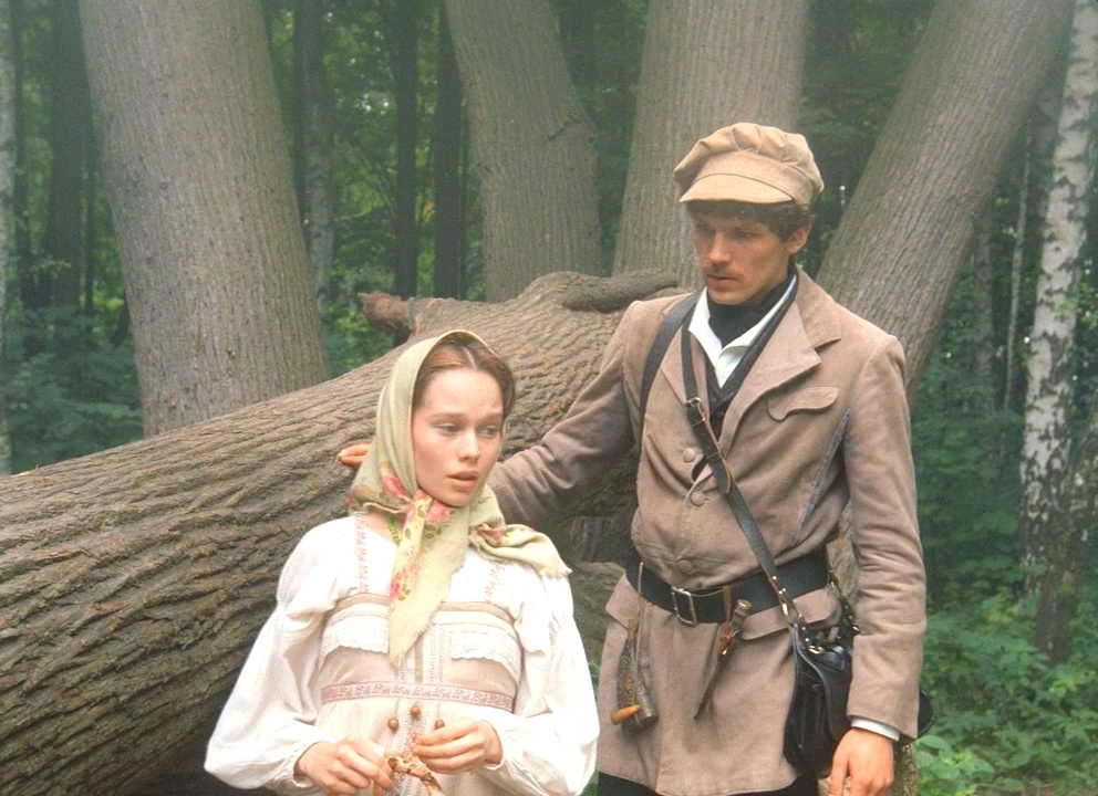 кадр из фильма "Барышня-крестьянка"