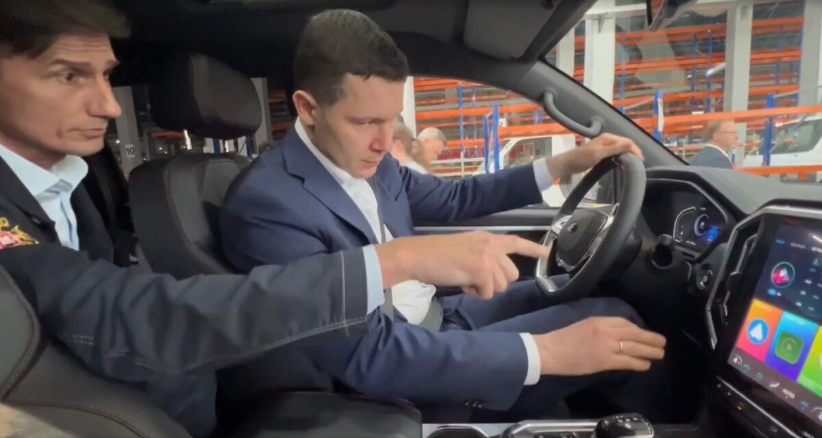     / Источник: Кадр из видео