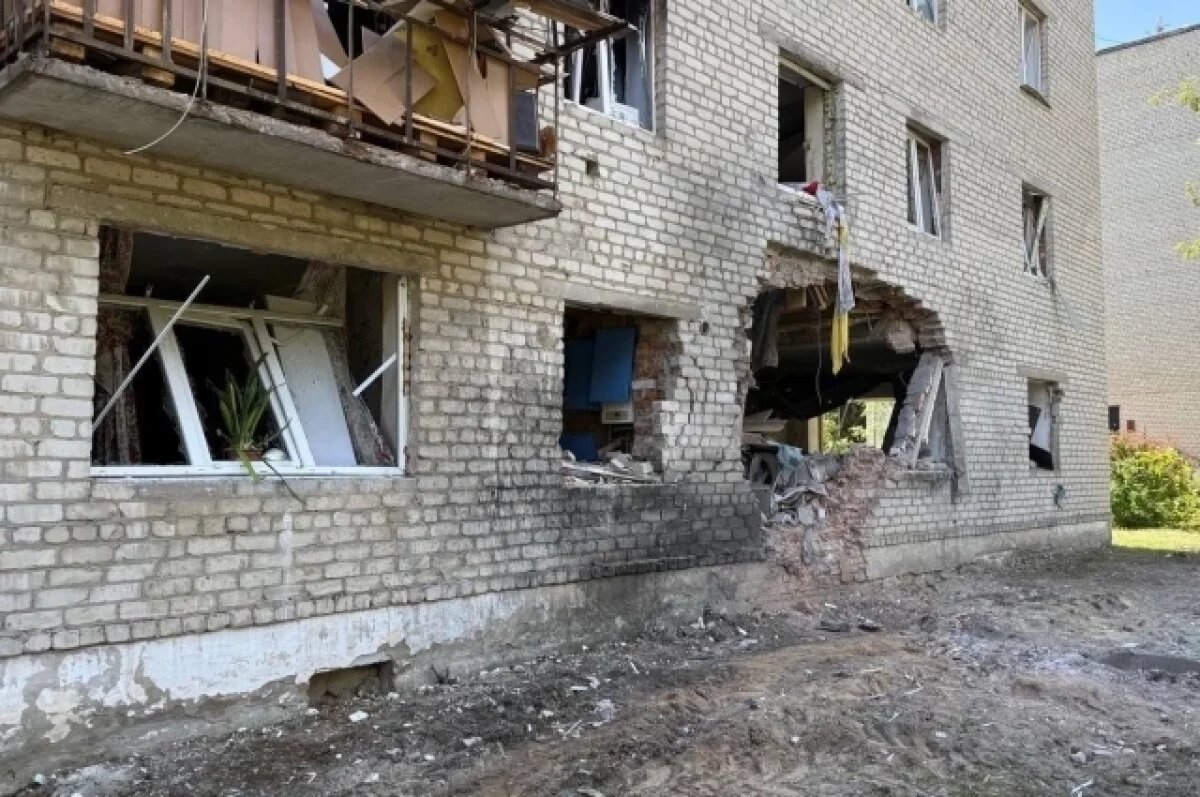    Пять домов получили повреждения после ночной атаки БПЛА в курском Рыльске